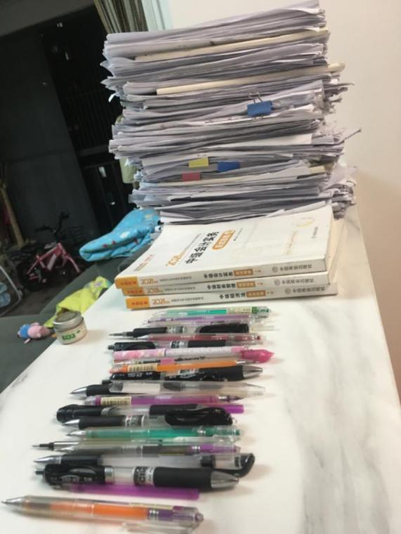 【考生故事】半路出家的會(huì)計(jì)小白 5個(gè)月考下中級(jí)兩科！